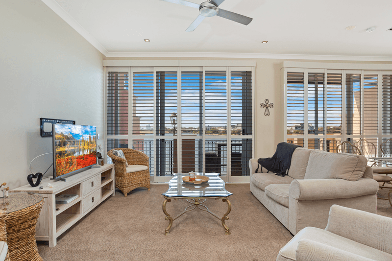 62/3030 The Boulevard, Carrara, QLD 4211