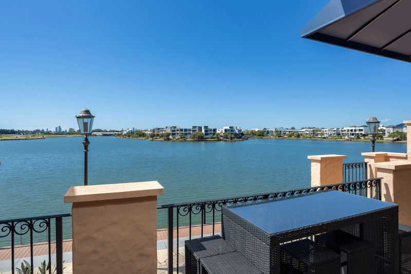 62/3030 The Boulevard, Carrara, QLD 4211