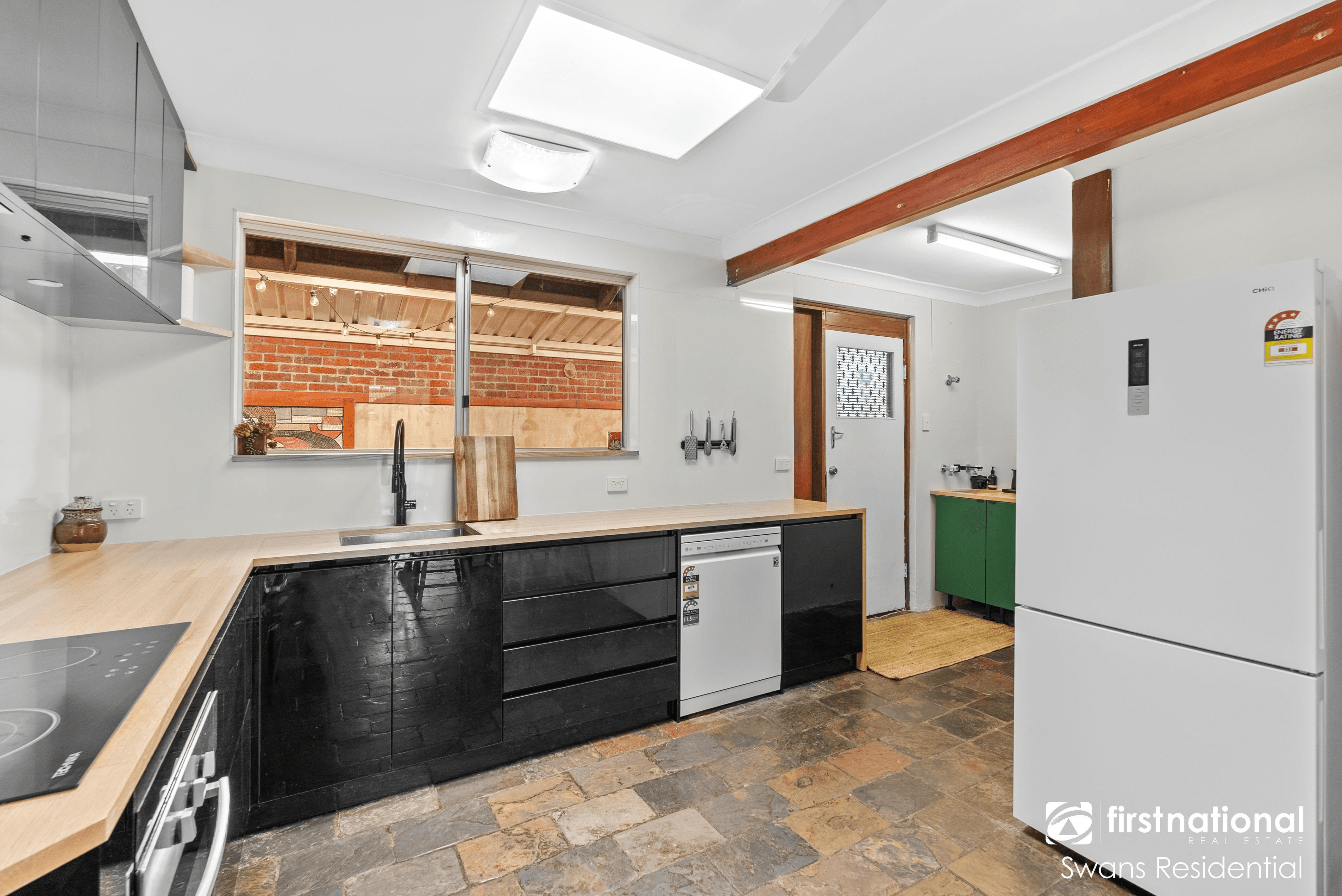 15 Marmion Street, KELMSCOTT, WA 6111