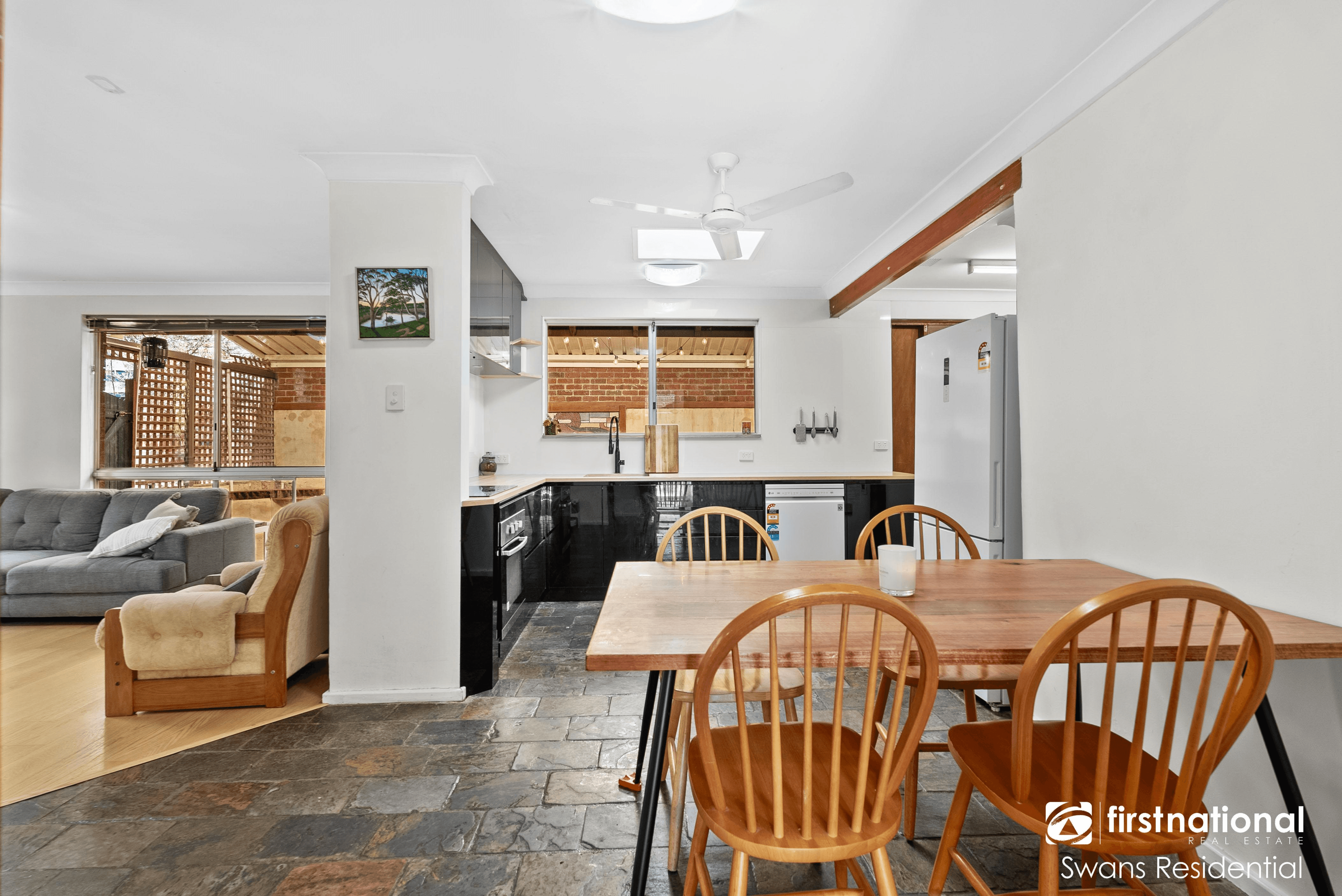 15 Marmion Street, KELMSCOTT, WA 6111