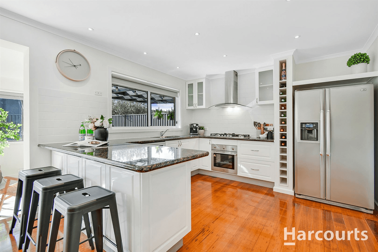 13 Neasham Drive, DANDENONG NORTH, VIC 3175