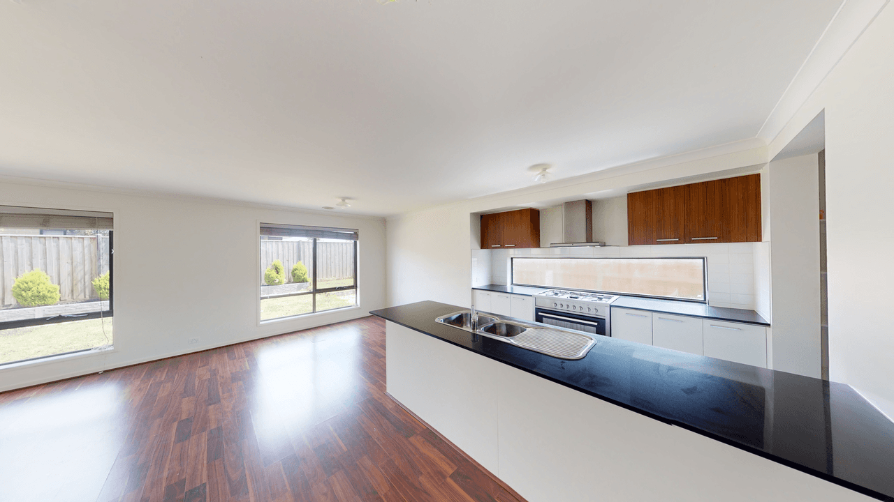 2 Carisbrooke Way, CLYDE NORTH, VIC 3978