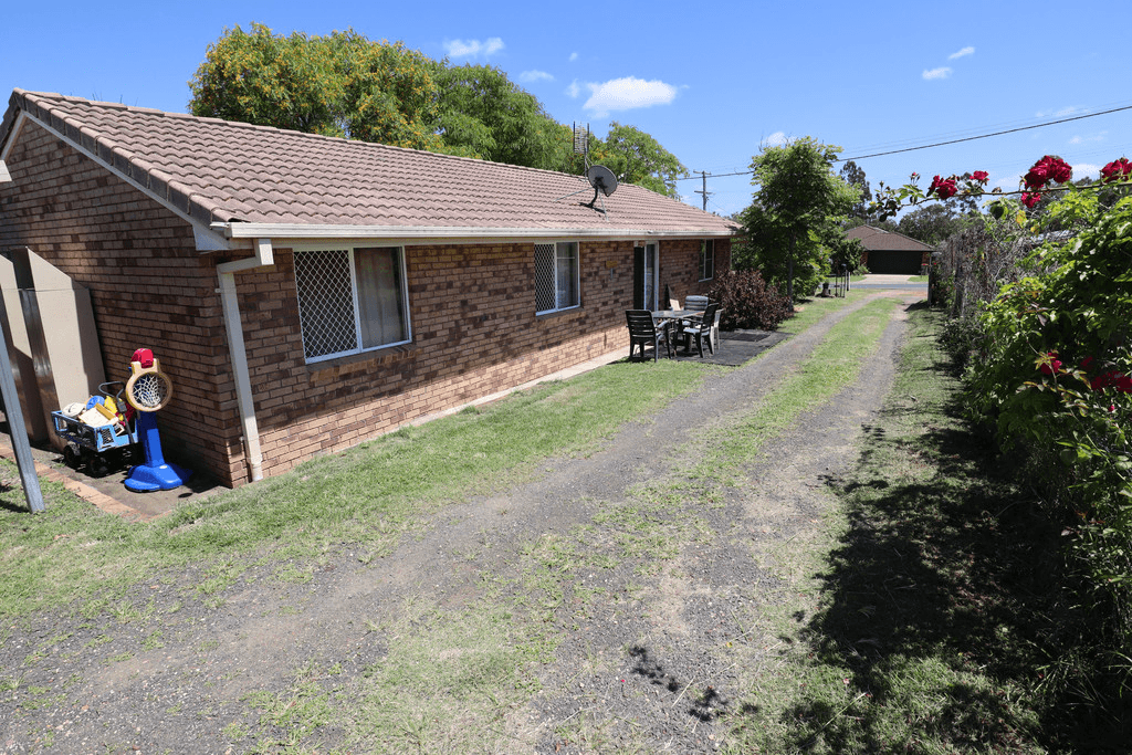 100 Drayton Street, LAIDLEY, QLD 4341