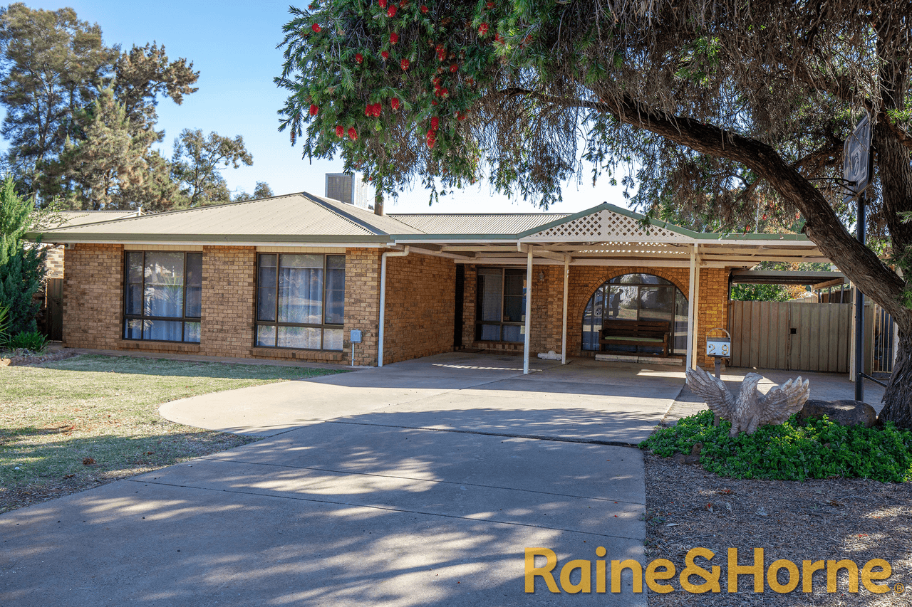 29 Bonner Crescent, DUBBO, NSW 2830