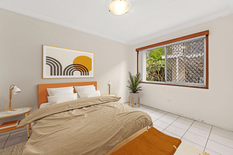 2/91 Queen Street, SOUTHPORT, QLD 4215