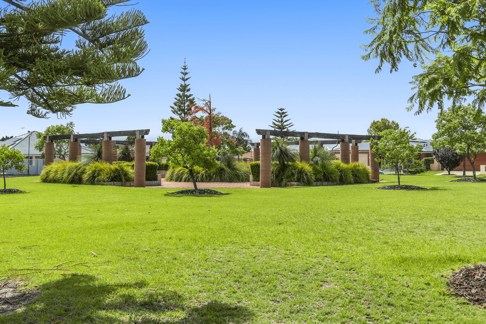 13 Glentrool Gardens, CANNING VALE, WA 6155