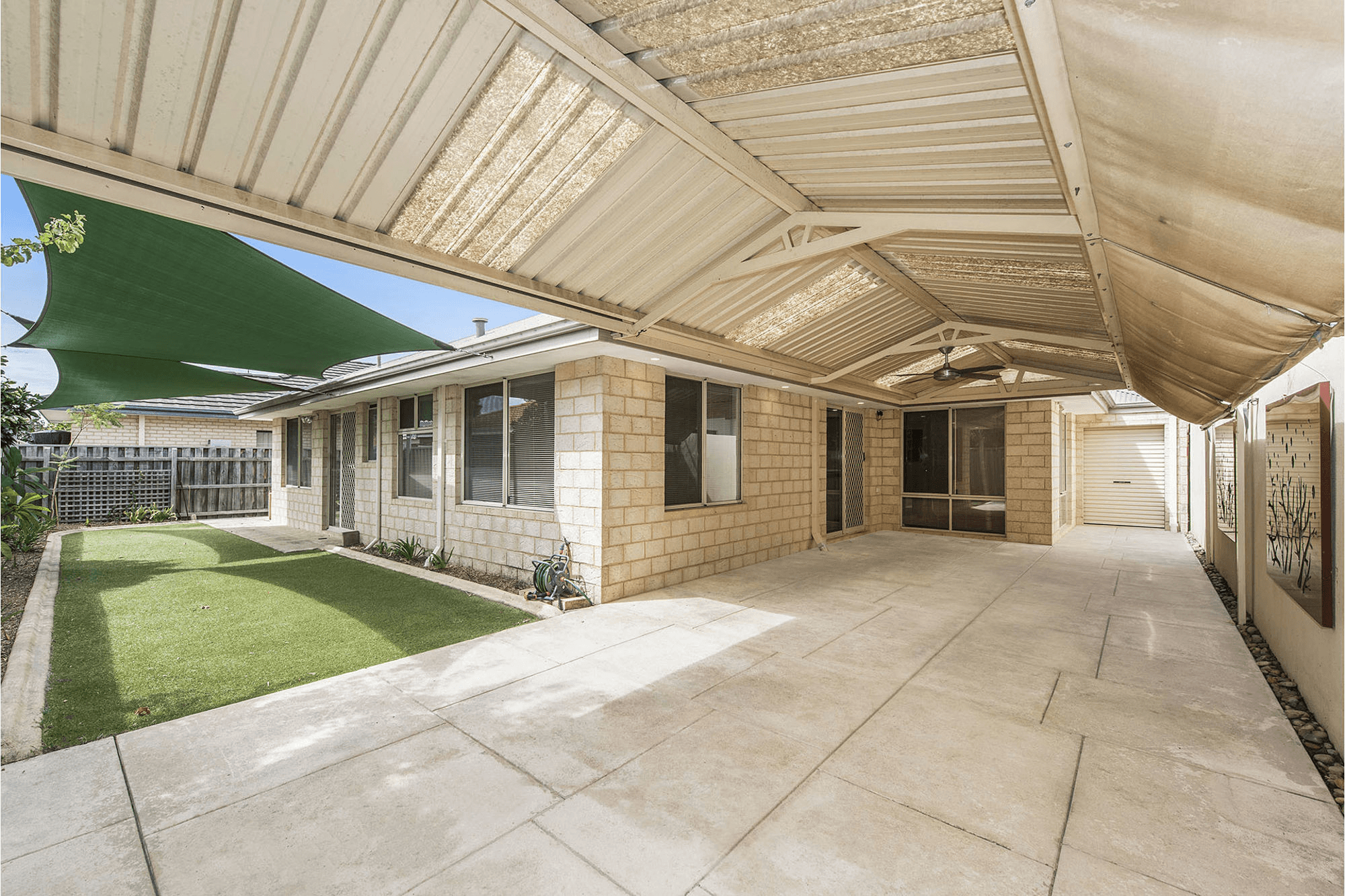 13 Glentrool Gardens, CANNING VALE, WA 6155