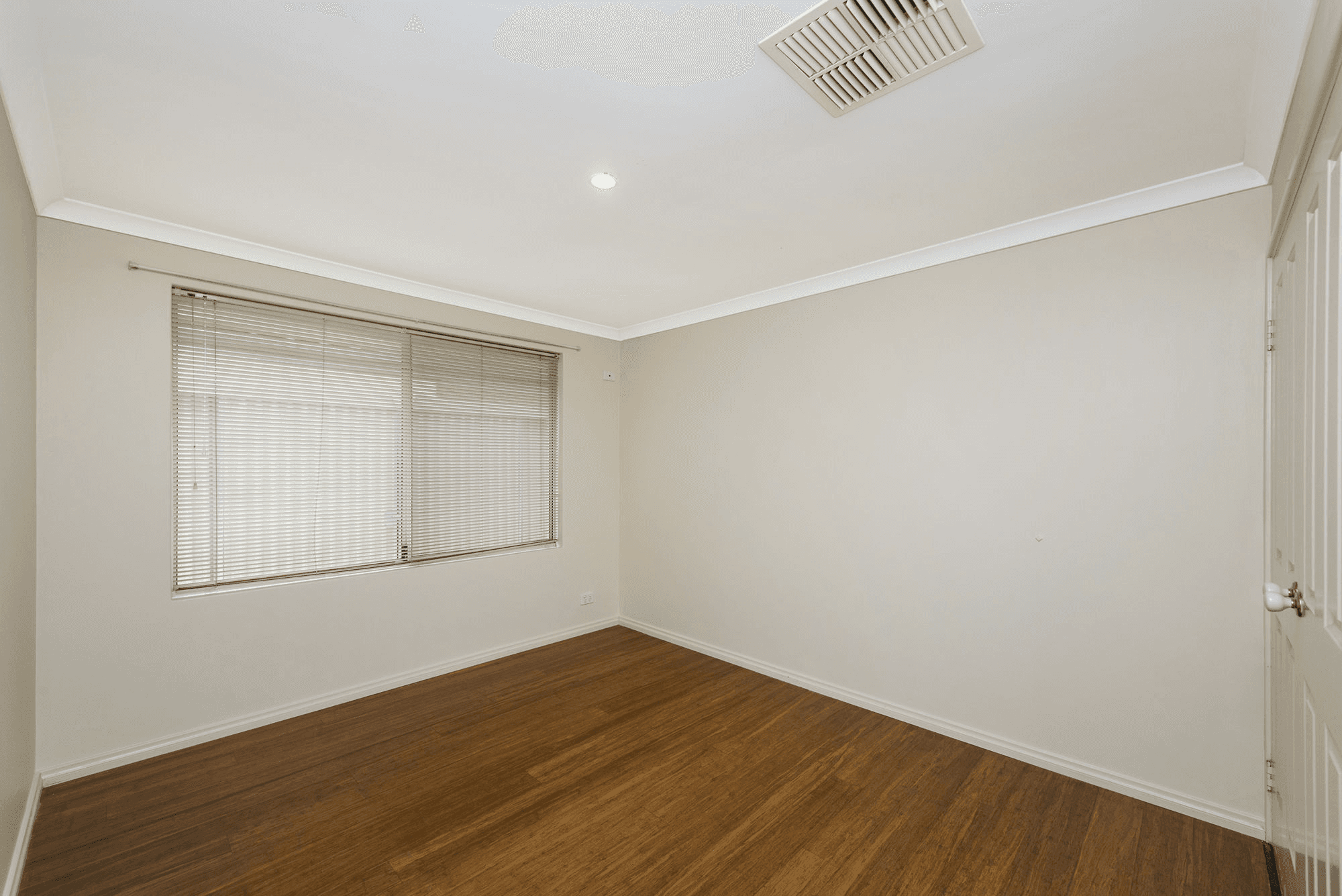 13 Glentrool Gardens, CANNING VALE, WA 6155