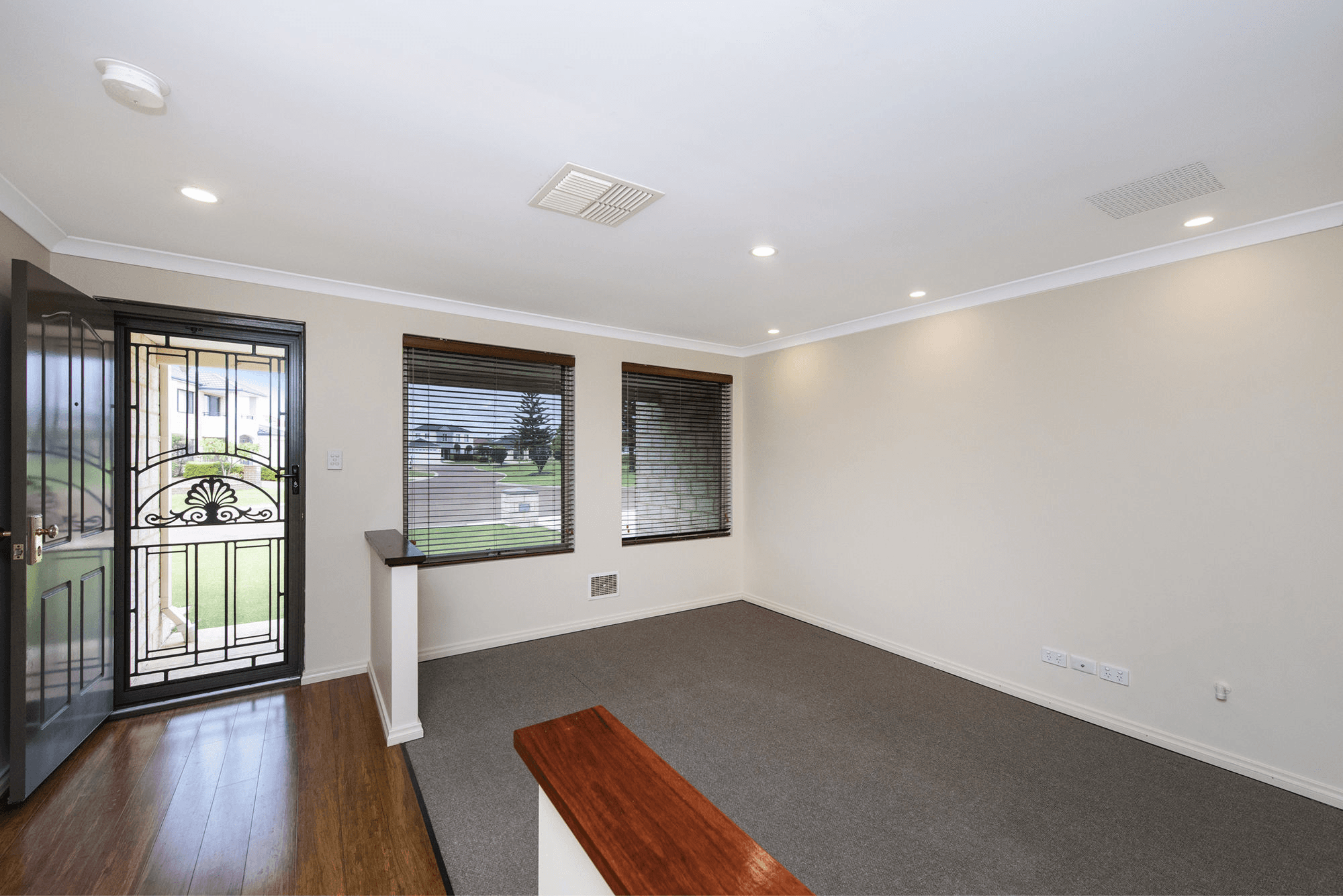 13 Glentrool Gardens, CANNING VALE, WA 6155