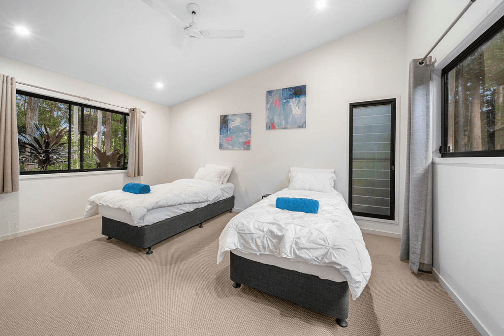 31 De Zen Road, PALMVIEW, QLD 4553