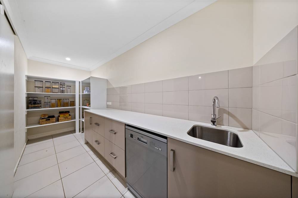 48 Staples Road, WOOLOOGA, QLD 4570