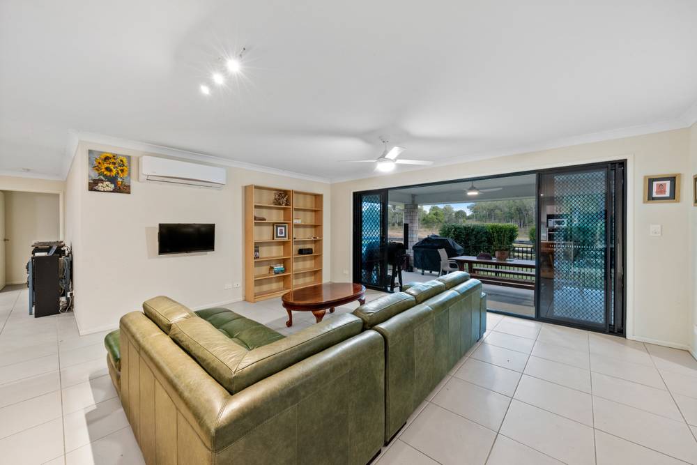 48 Staples Road, WOOLOOGA, QLD 4570