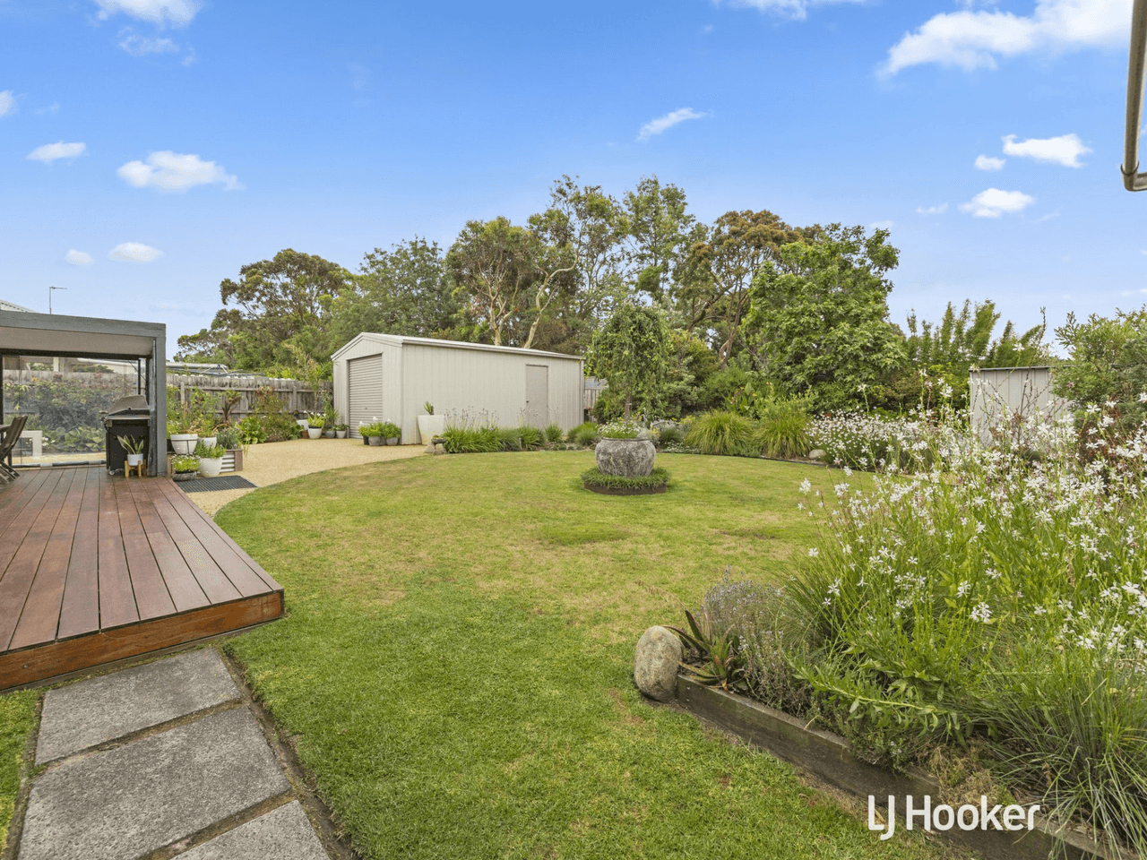 18 Woodland Heath Drive, INVERLOCH, VIC 3996