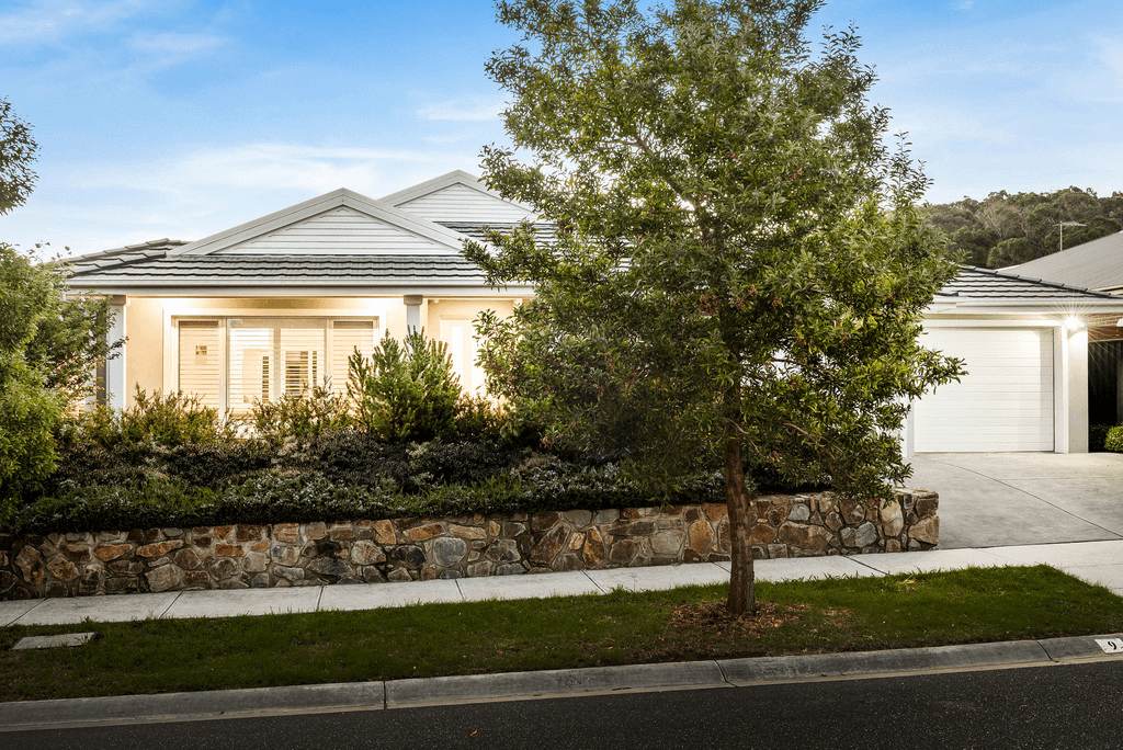 9 Riverhill Road, OFFICER, VIC 3809