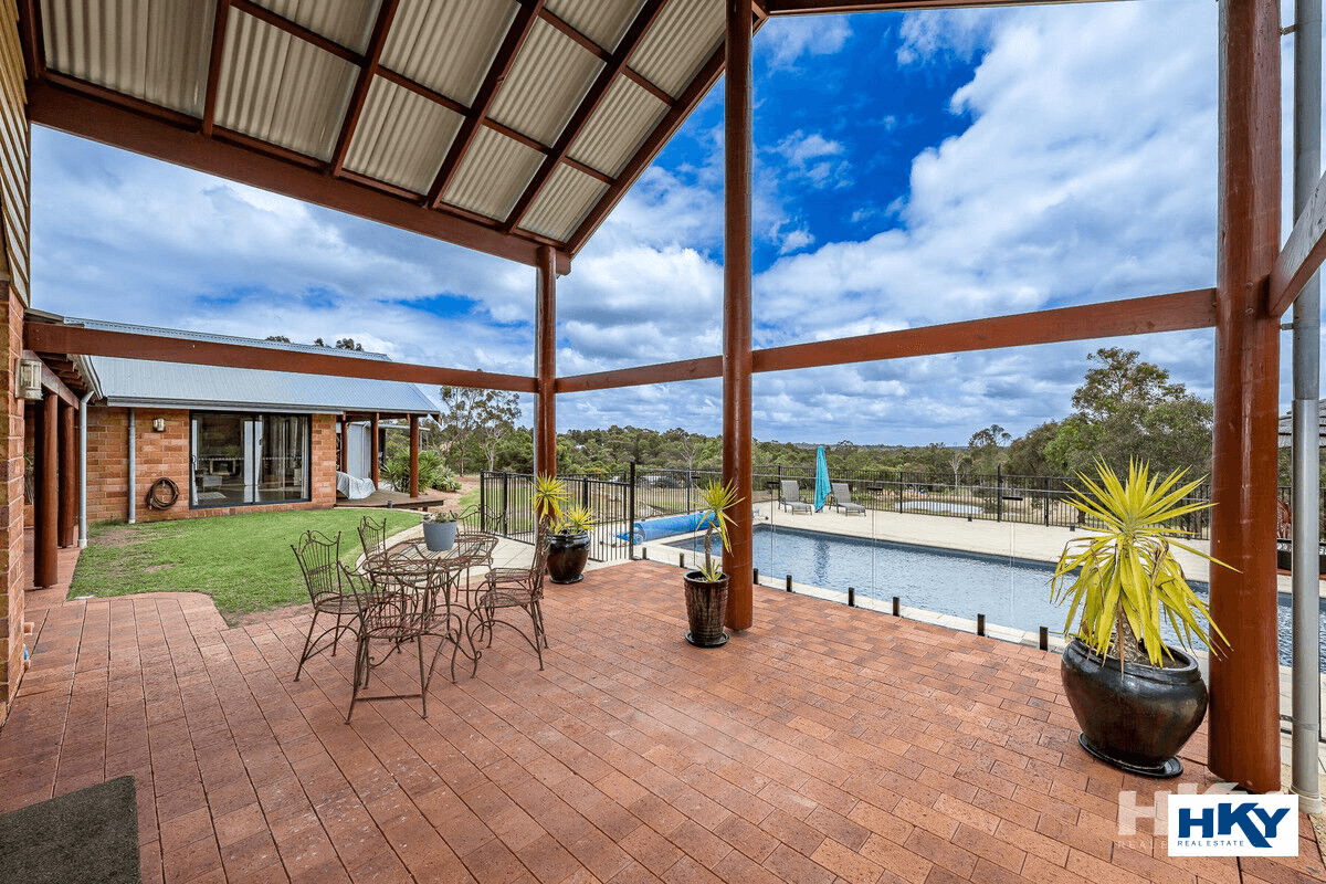 203 Alawoona Circle, Bullsbrook, WA 6084