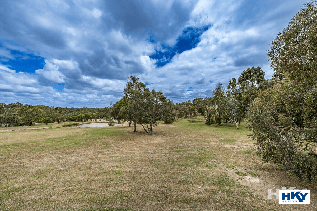 203 Alawoona Circle, Bullsbrook, WA 6084