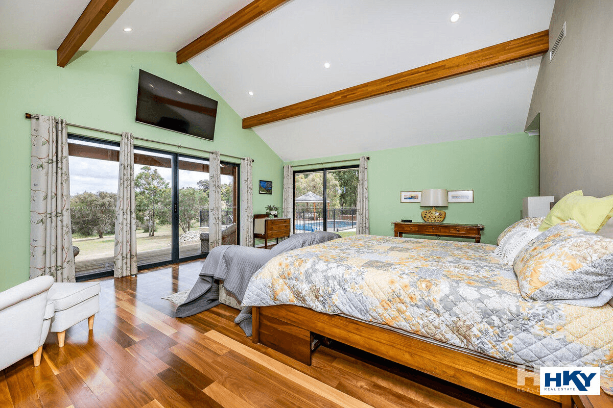 203 Alawoona Circle, Bullsbrook, WA 6084