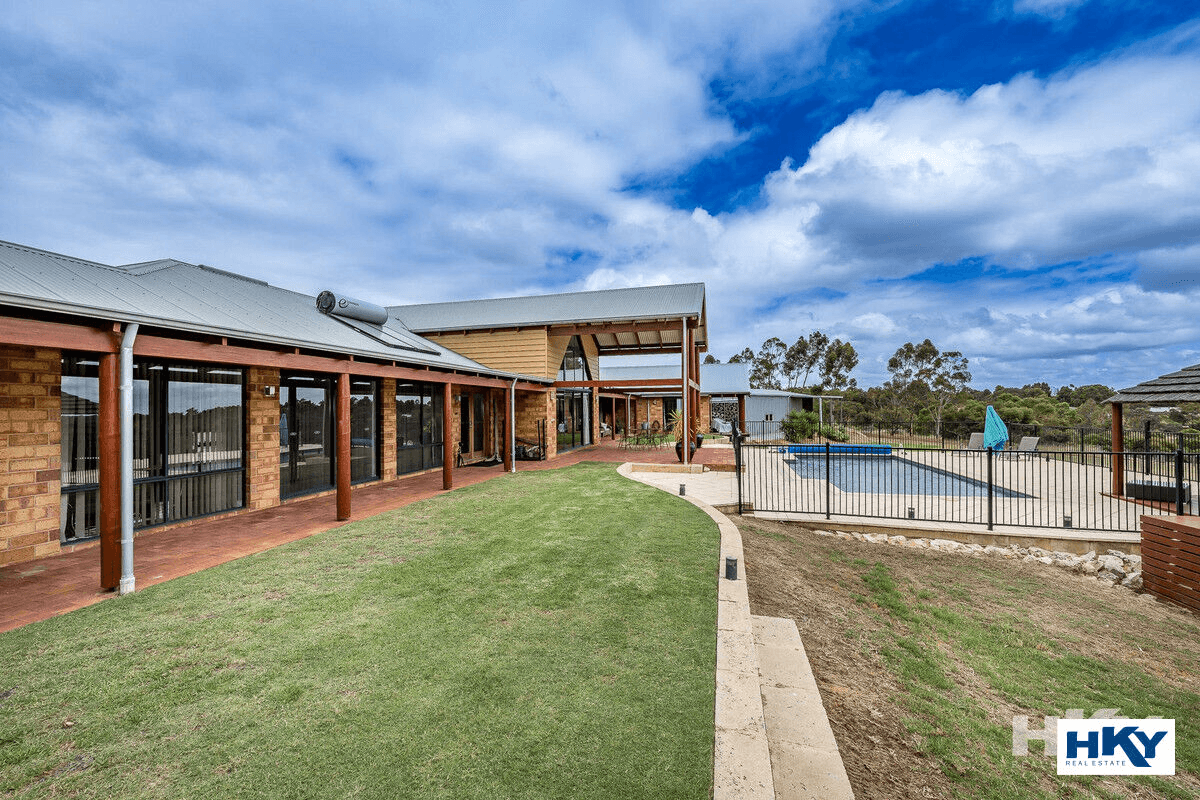 203 Alawoona Circle, Bullsbrook, WA 6084