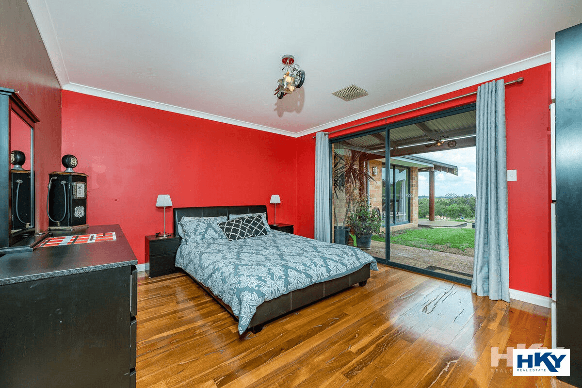 203 Alawoona Circle, Bullsbrook, WA 6084