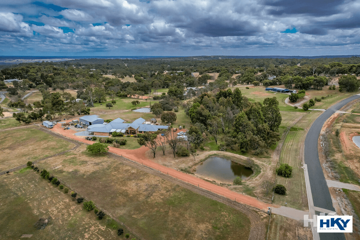 203 Alawoona Circle, Bullsbrook, WA 6084