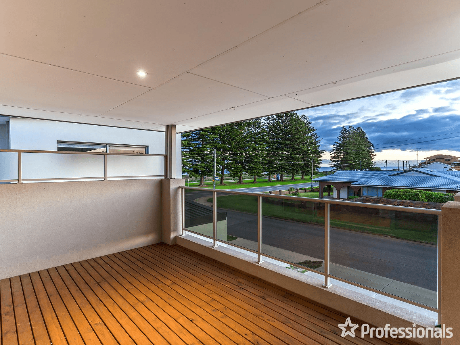 42 Watts Road, SHOALWATER, WA 6169