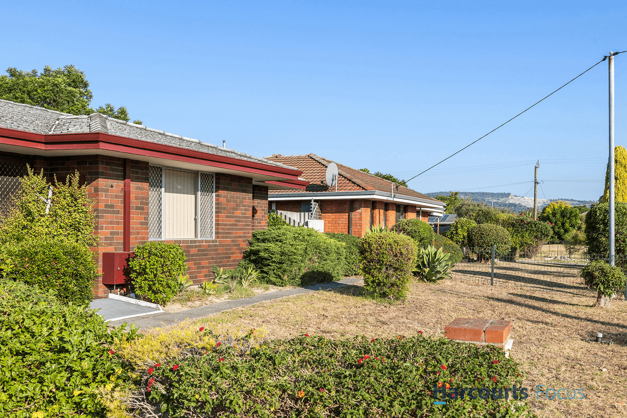 110 Westfield Street, MADDINGTON, WA 6109