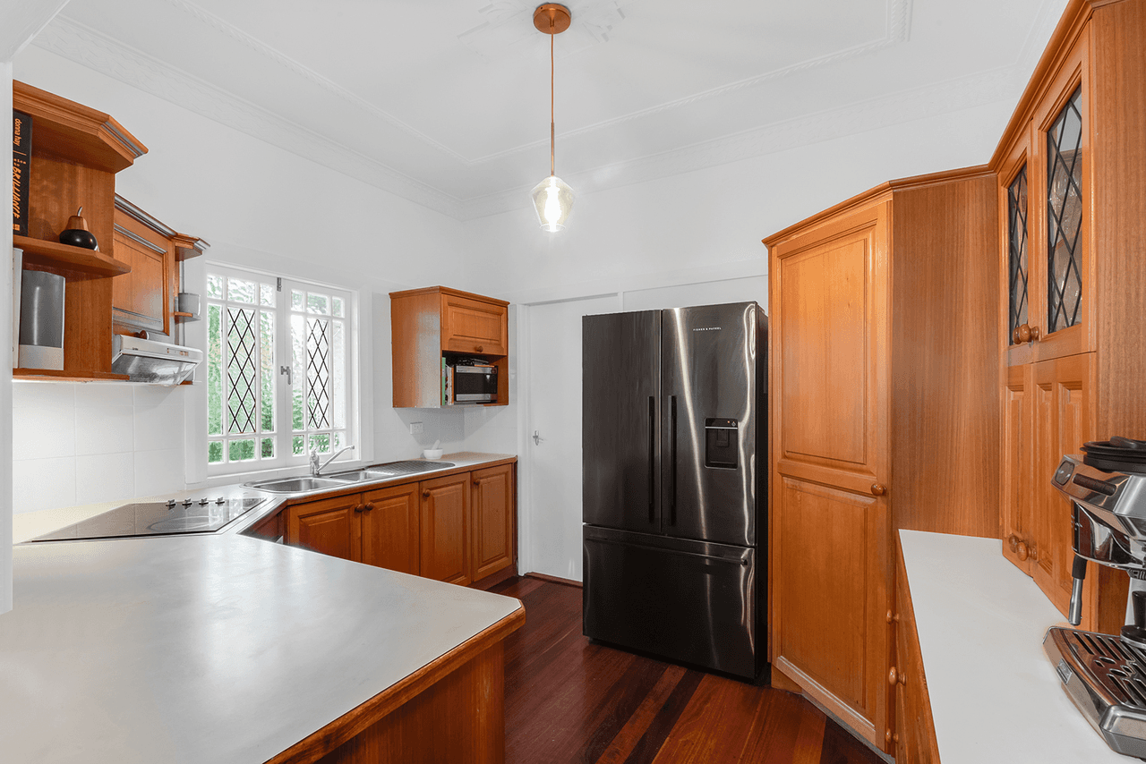 48 Wilbur Street, HOLLAND PARK, QLD 4121