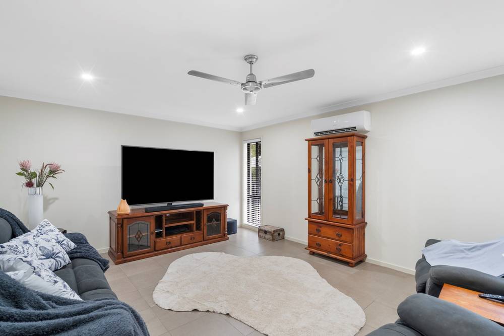10 Merlot Place, PINE MOUNTAIN, QLD 4306