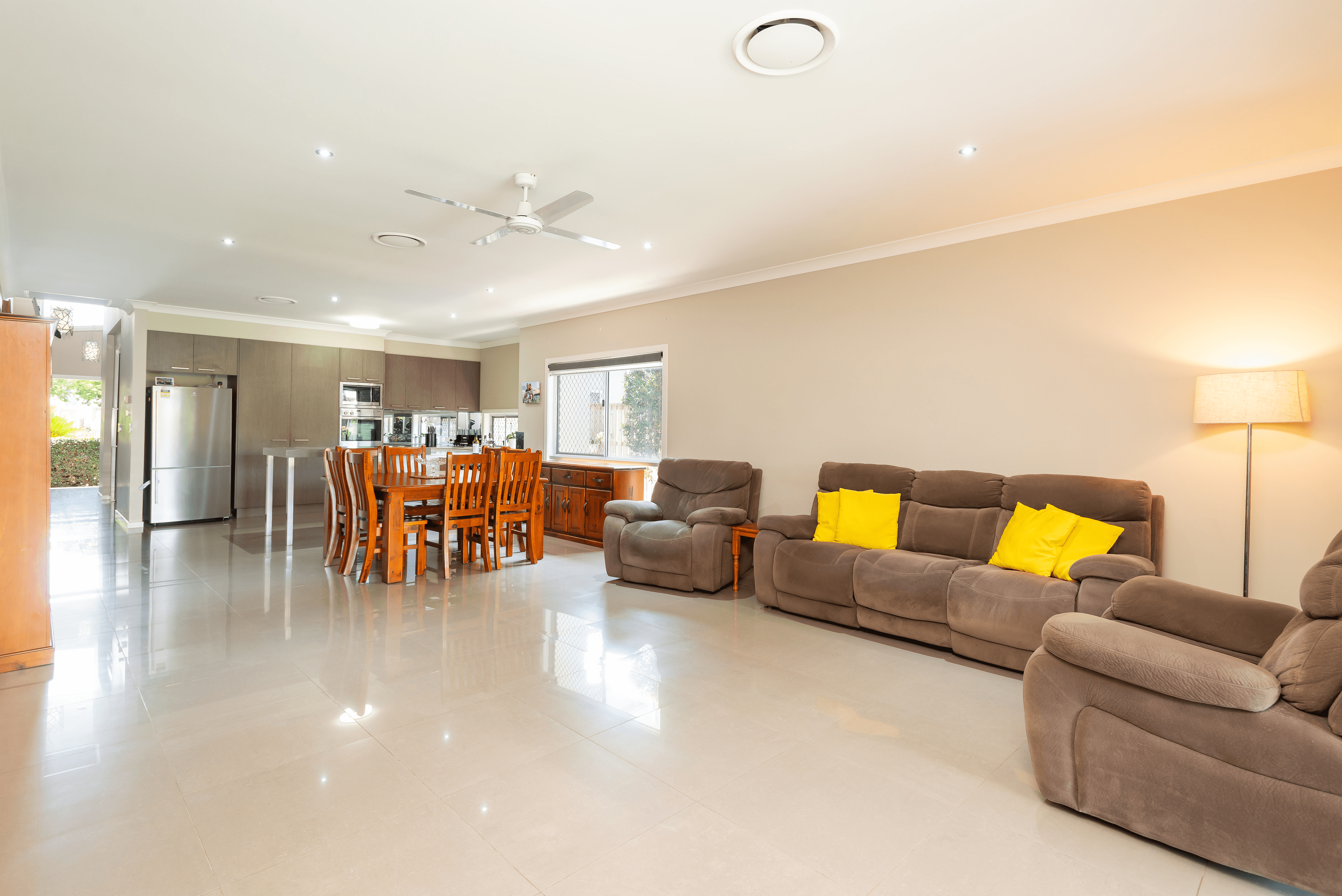 7 Azure Way, HOPE ISLAND, QLD 4212