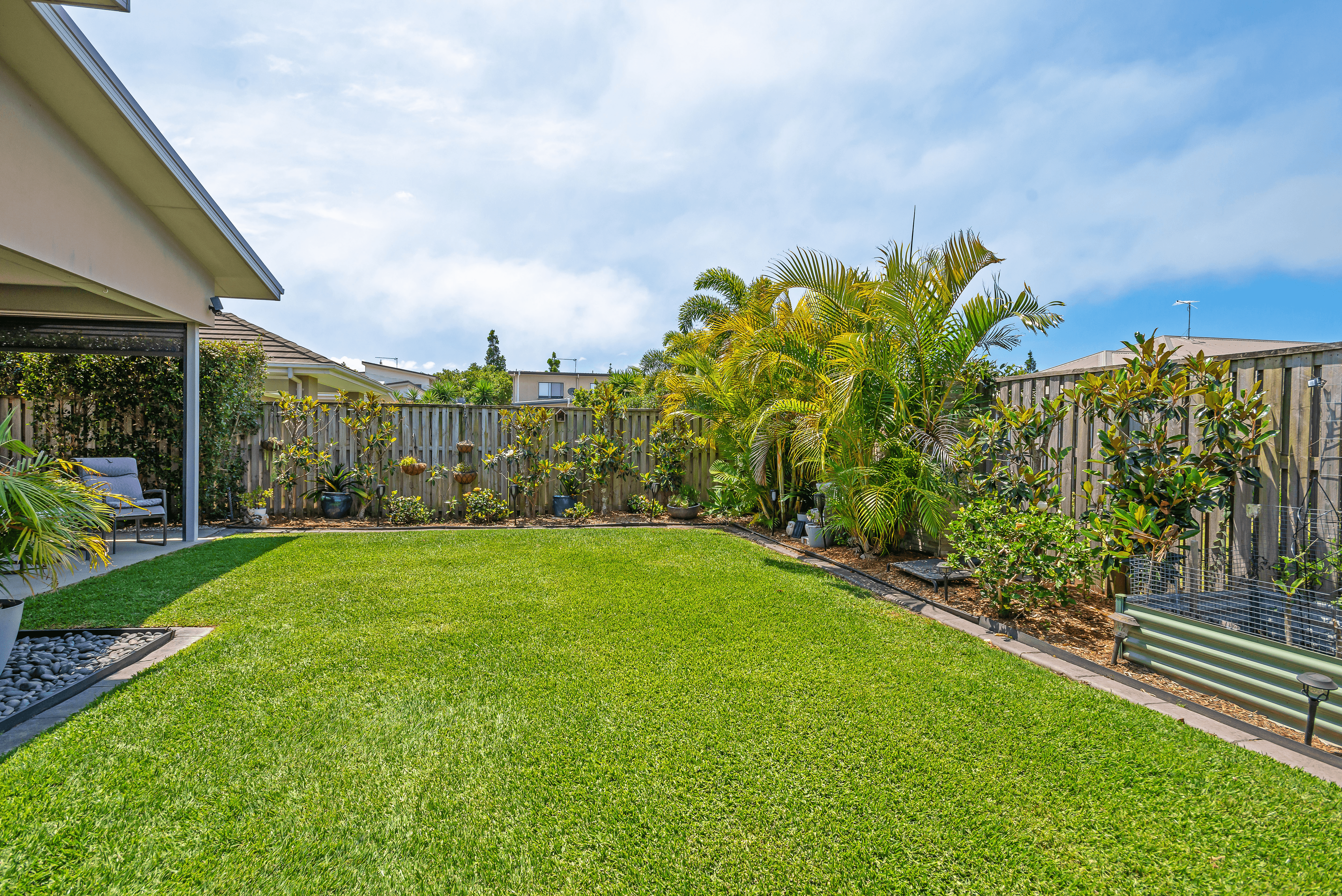 7 Azure Way, HOPE ISLAND, QLD 4212