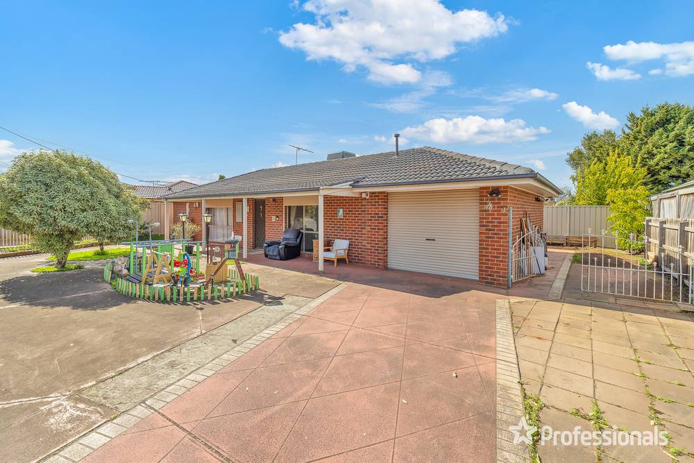 1/70 Coburns Road, MELTON SOUTH, VIC 3338