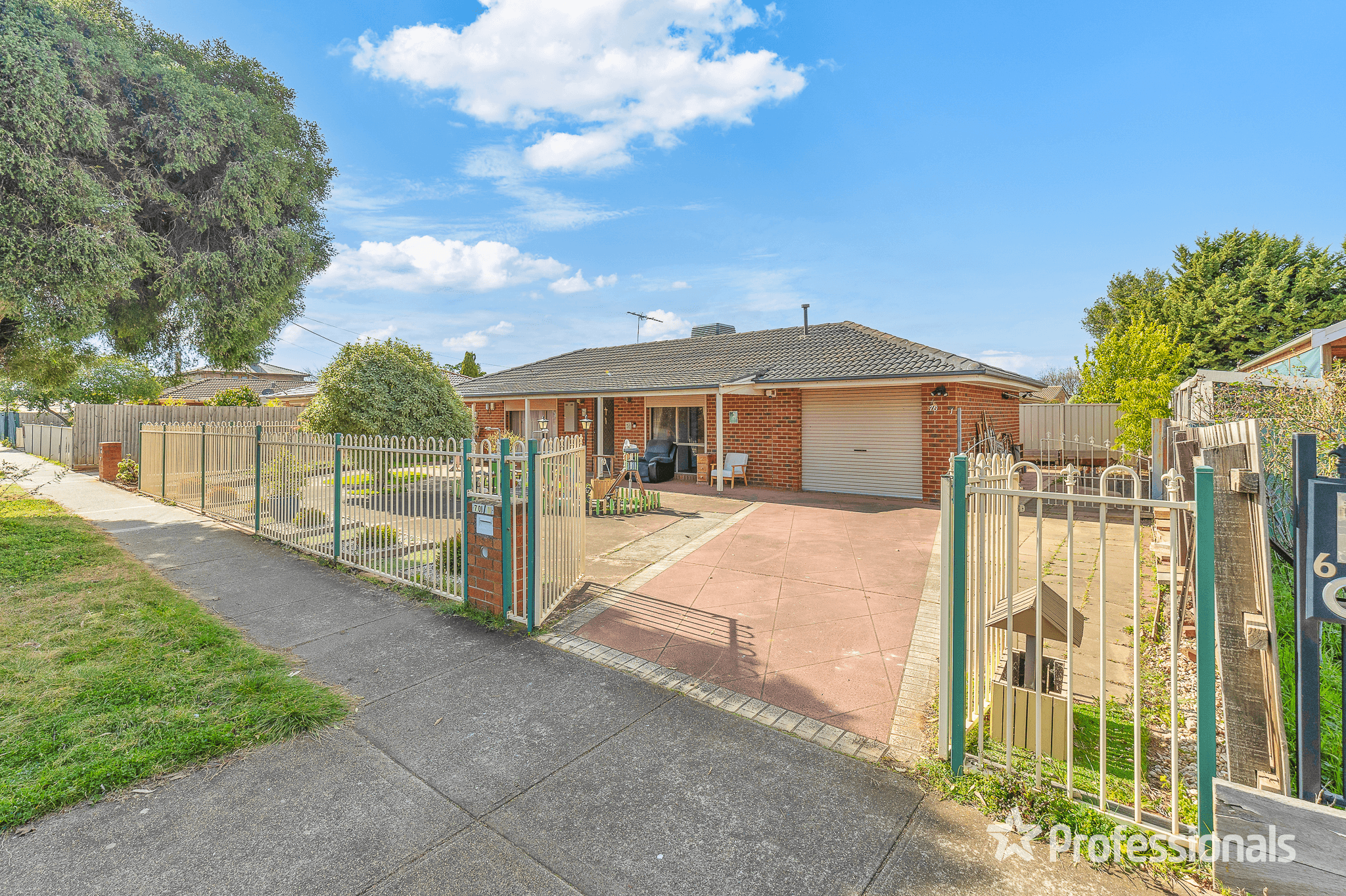 1/70 Coburns Road, MELTON SOUTH, VIC 3338