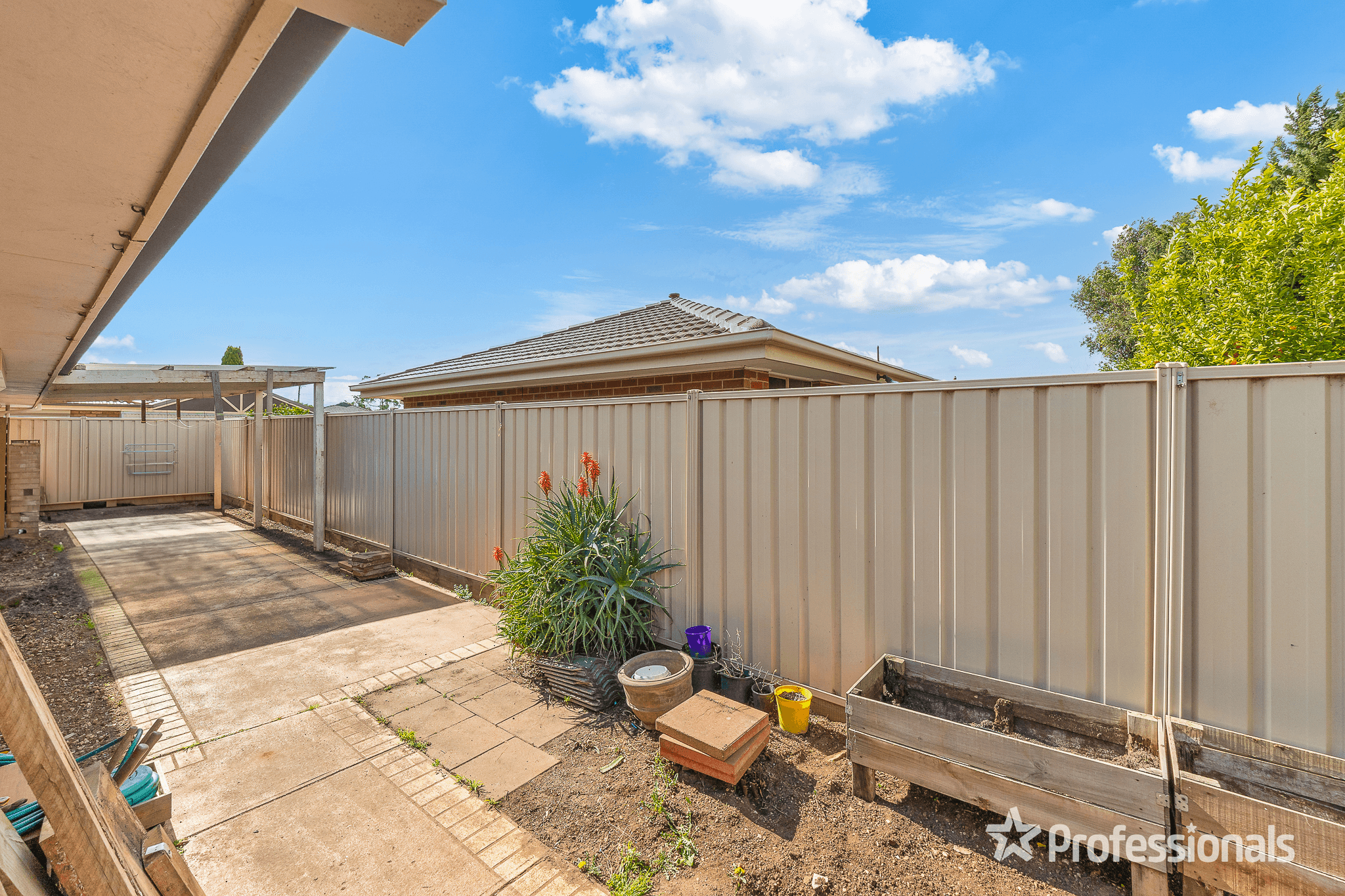 1/70 Coburns Road, MELTON SOUTH, VIC 3338