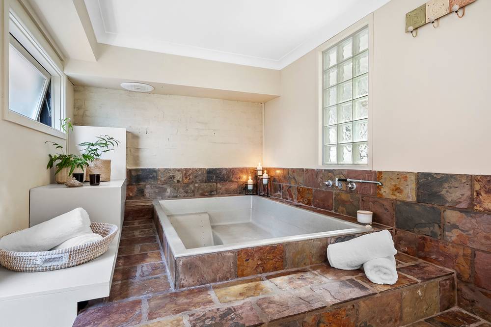 12 Rathowen Parade, KILLARNEY HEIGHTS, NSW 2087