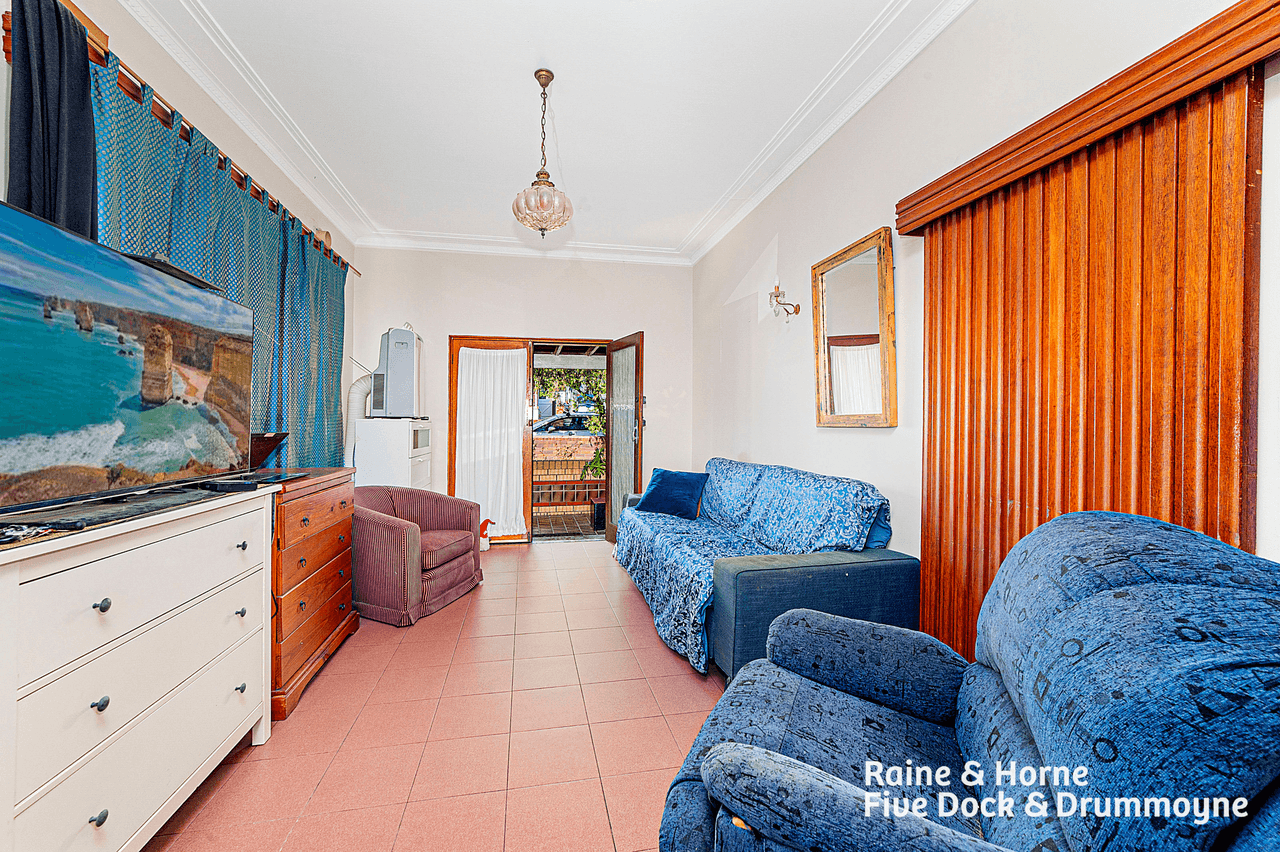 8 Newcastle Street, FIVE DOCK, NSW 2046