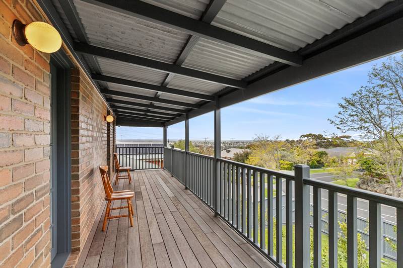 13 Victory Way, Highton, VIC 3216