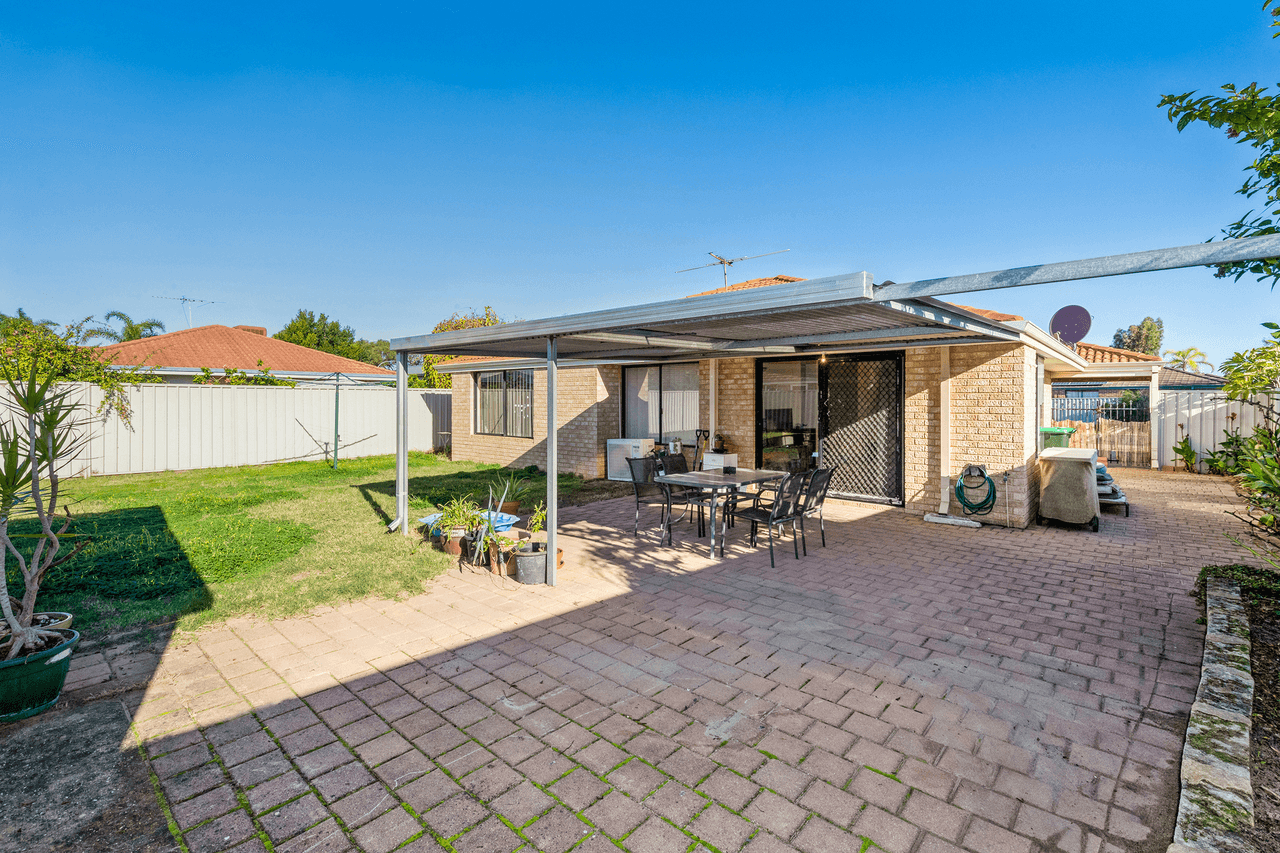 14 Royal Palm Drive, WARNBRO, WA 6169