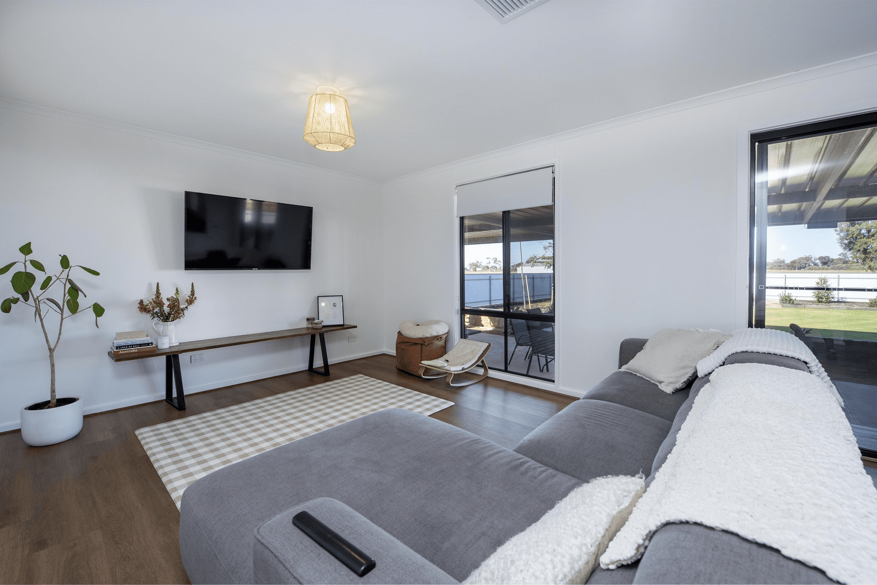 212 Railway Terrace, Coonamia, SA 5540