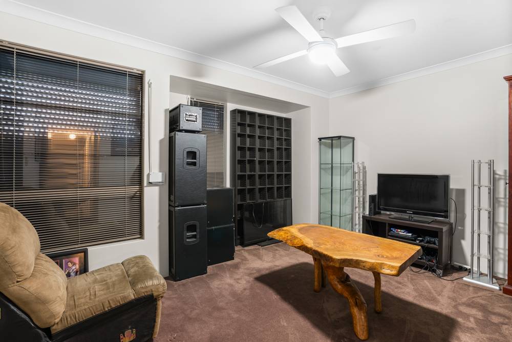 50 Kumarina Drive, SECRET HARBOUR, WA 6173