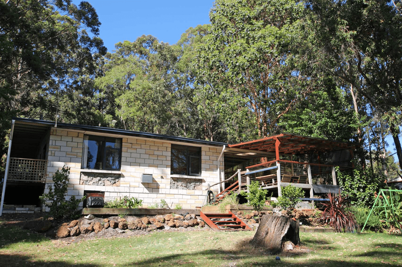 7 Gilbert Avenue, DENMARK, WA 6333