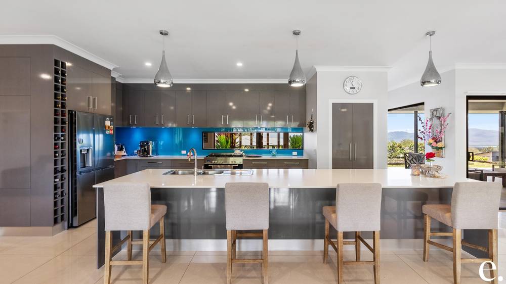 120 Rankine Drive, TOLGA, QLD 4882