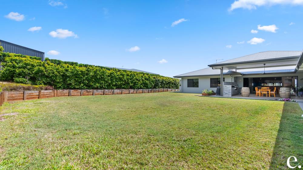 120 Rankine Drive, TOLGA, QLD 4882