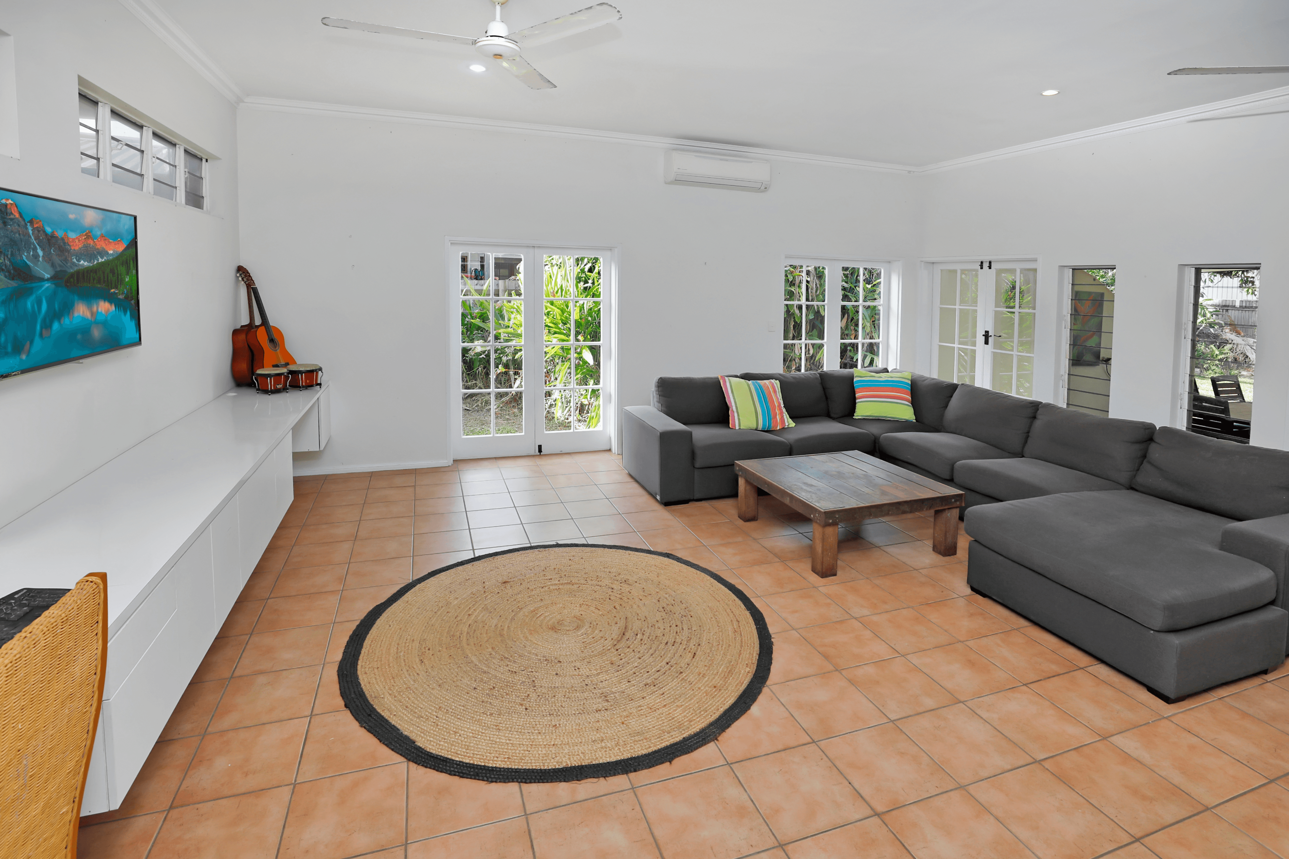 12 Cairnwell St, Smithfield, QLD 4878