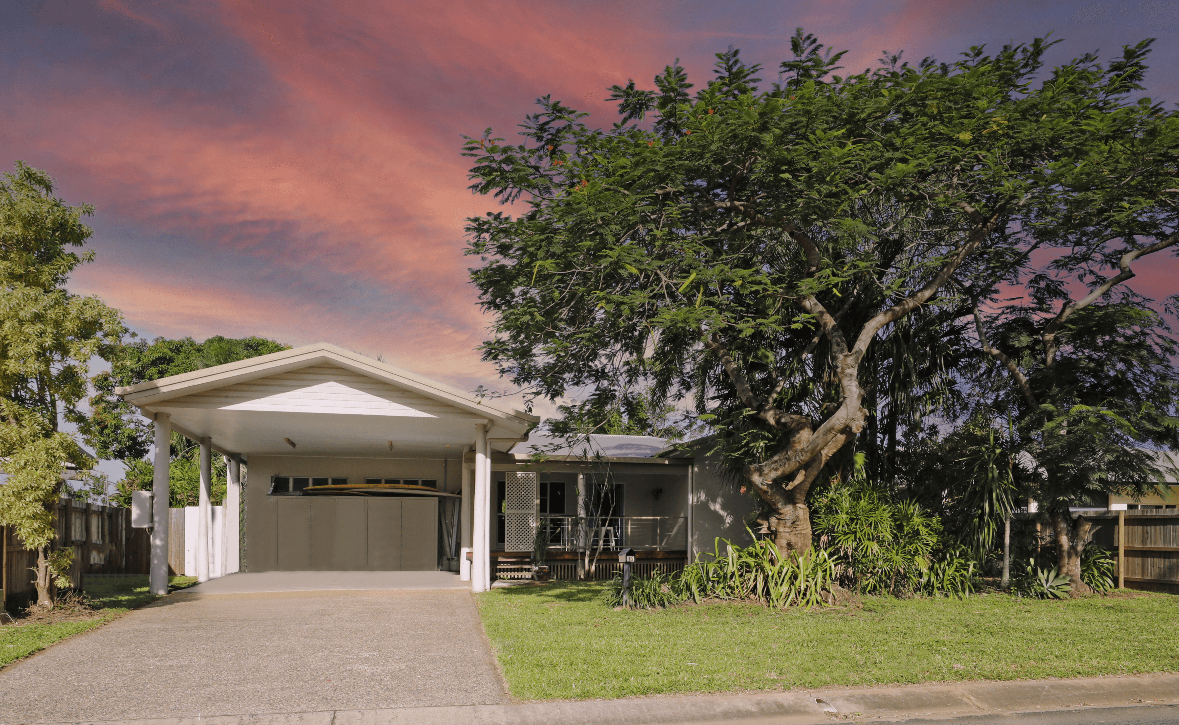 12 Cairnwell St, Smithfield, QLD 4878