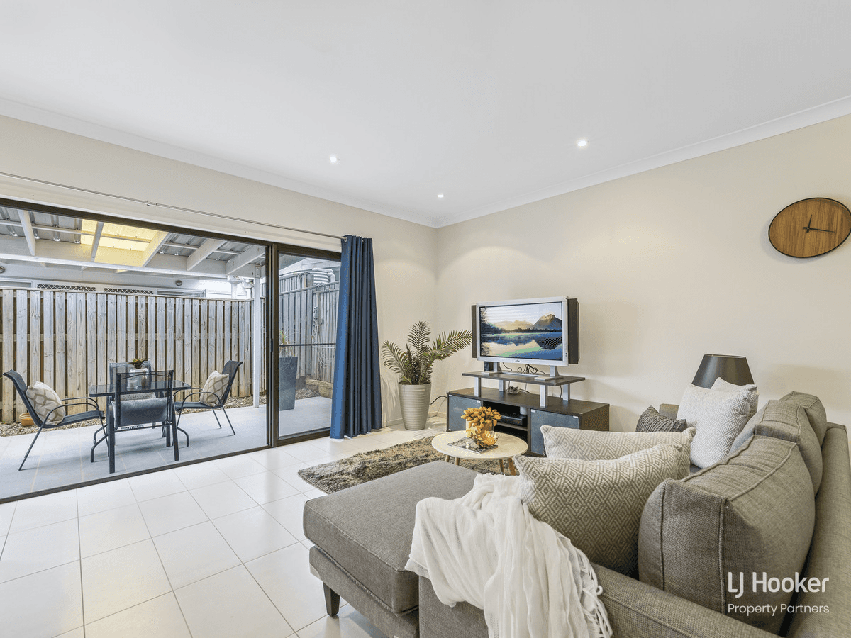 71/37 Slobodian Avenue, EIGHT MILE PLAINS, QLD 4113