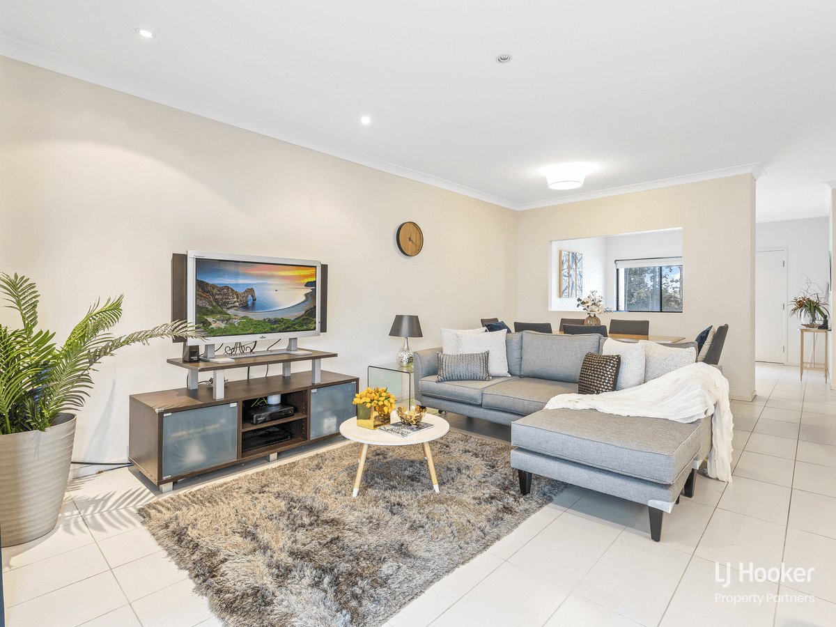 71/37 Slobodian Avenue, EIGHT MILE PLAINS, QLD 4113