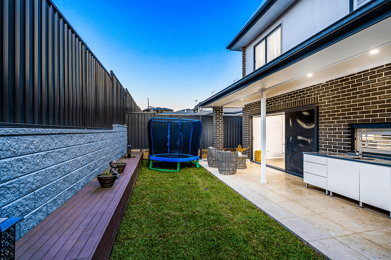 4 Nix Street, Box Hill, NSW 2765