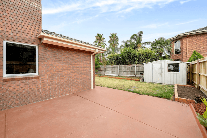2 Monte Carlo Drive, Avondale Heights, VIC 3034