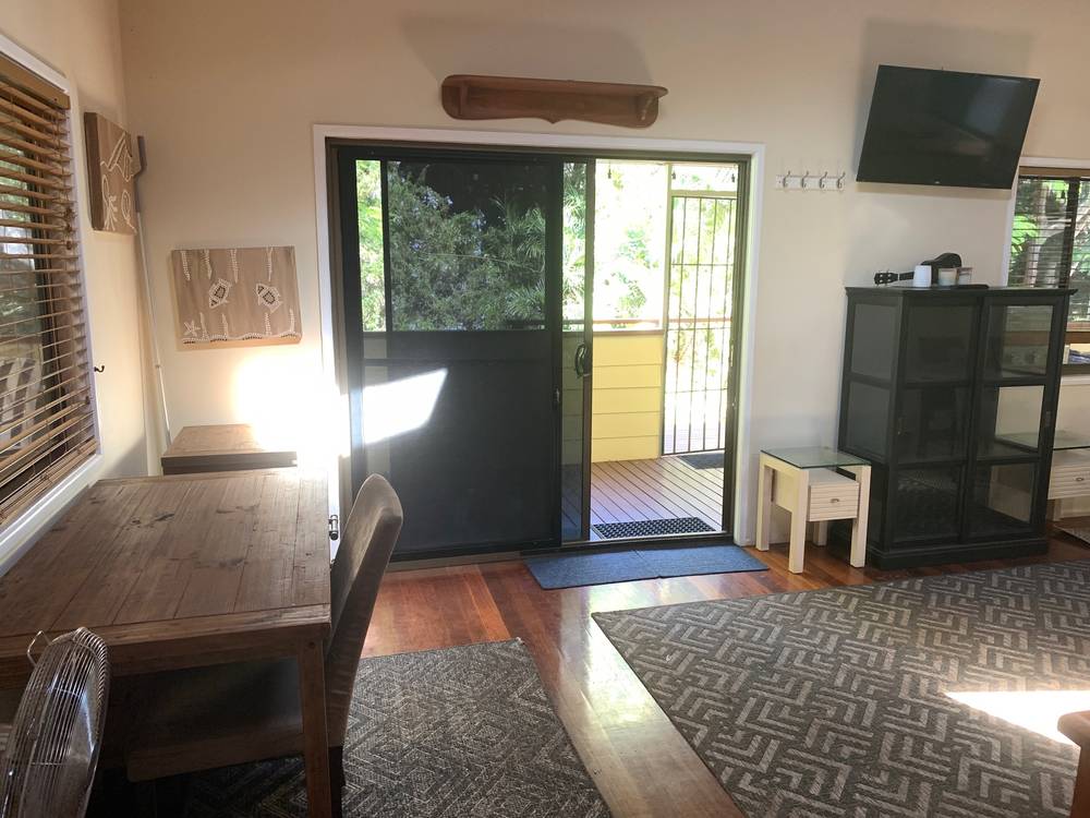 3-5 Eprapah Street, Coochiemudlo Island, QLD 4184