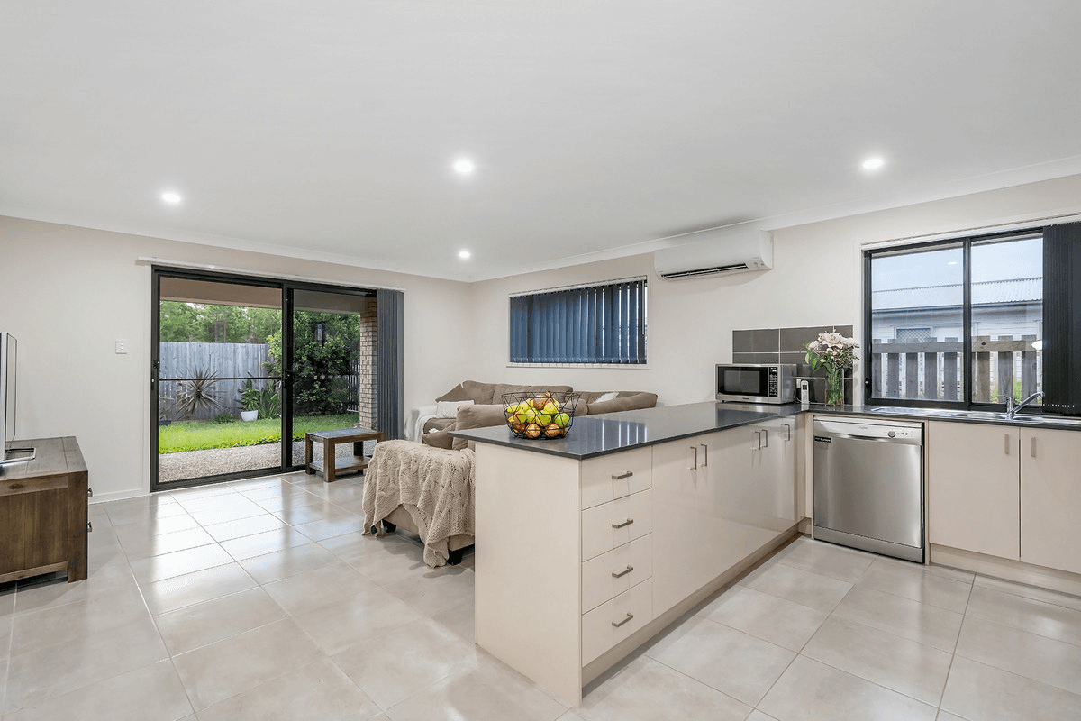 10 Steves Way, COOMERA, QLD 4209